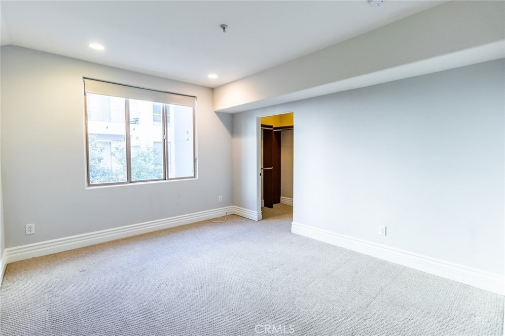 10862 Bloomfield - Photo 20