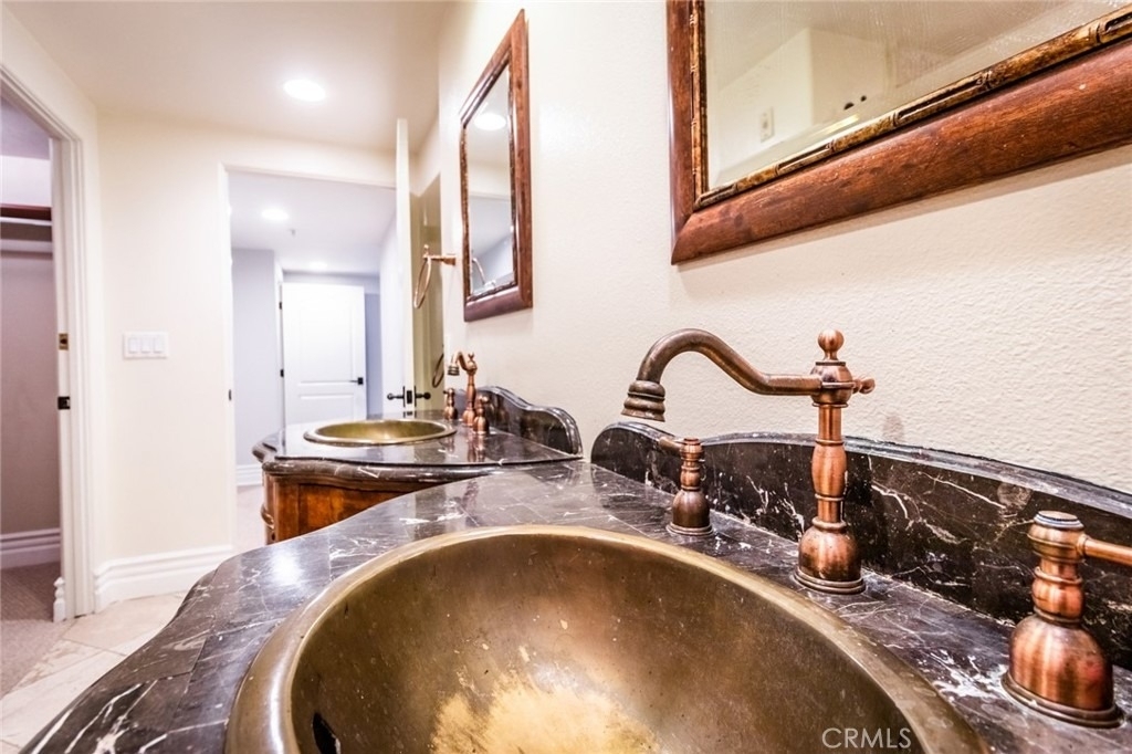 10862 Bloomfield - Photo 30