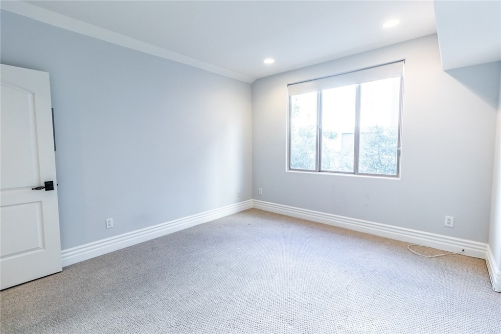 10862 Bloomfield - Photo 21