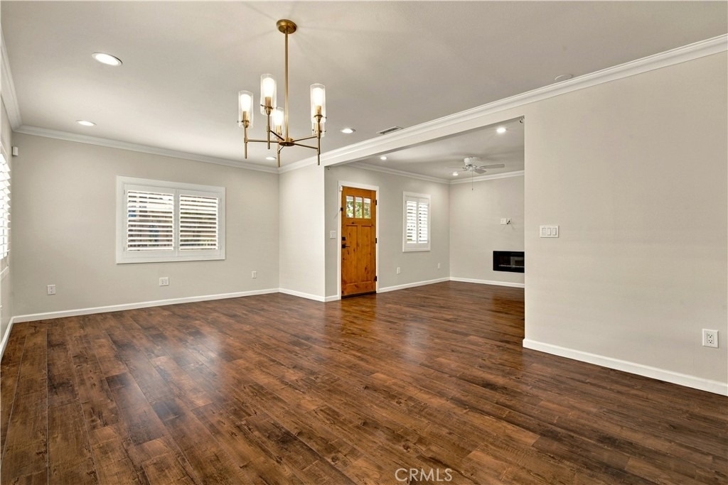 1649 E 43rd - Photo 4