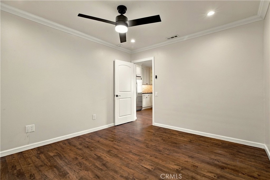 1649 E 43rd - Photo 10