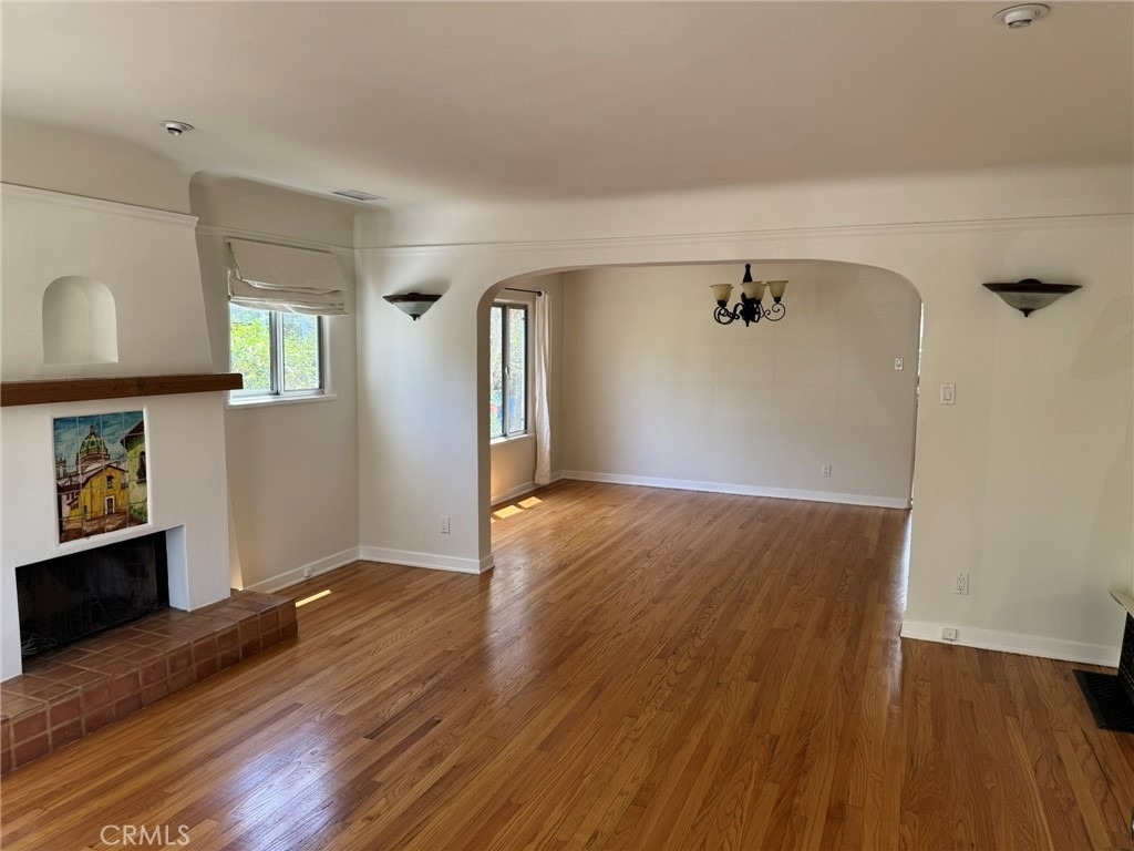 4313 Shadyglade Avenue - Photo 3