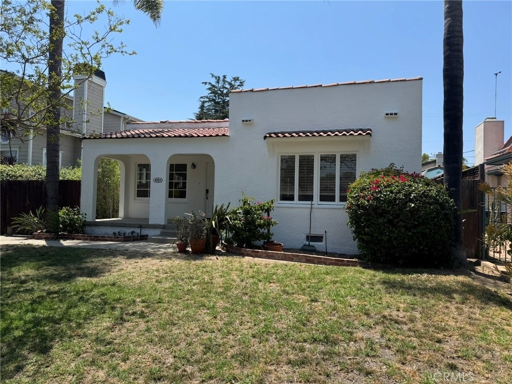 4313 Shadyglade Avenue - Photo 0