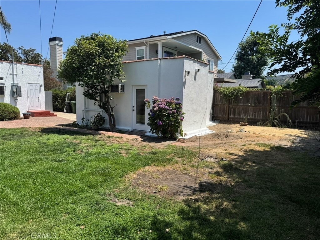 4313 Shadyglade Avenue - Photo 18
