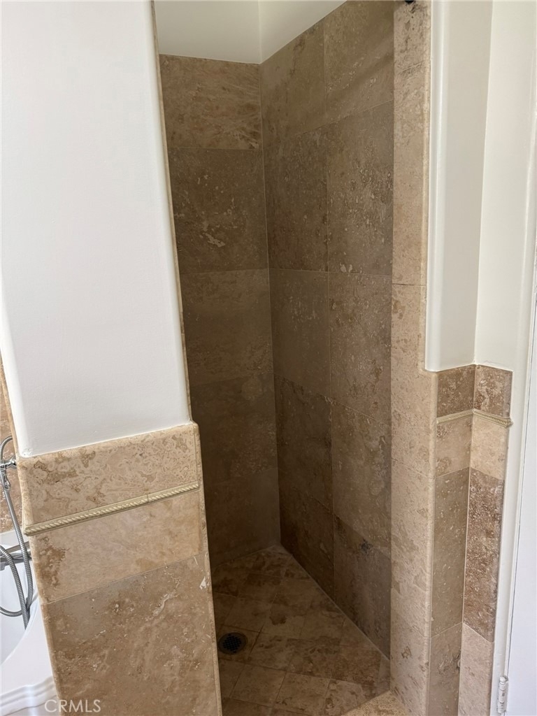 4313 Shadyglade Avenue - Photo 13