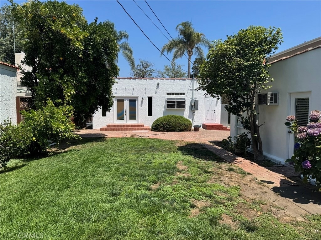 4313 Shadyglade Avenue - Photo 16
