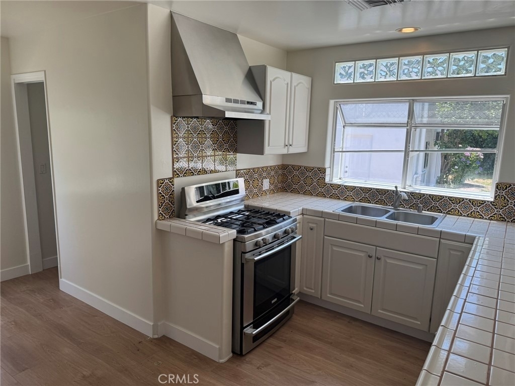 4313 Shadyglade Avenue - Photo 6