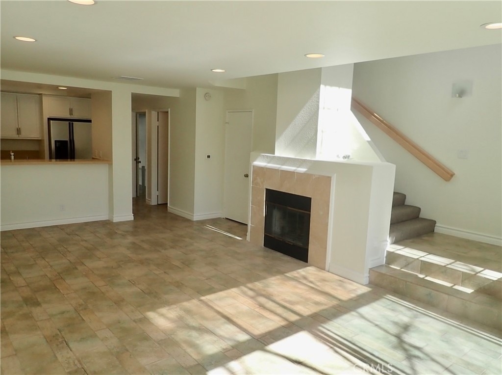 4240 Lost Hills - Photo 3