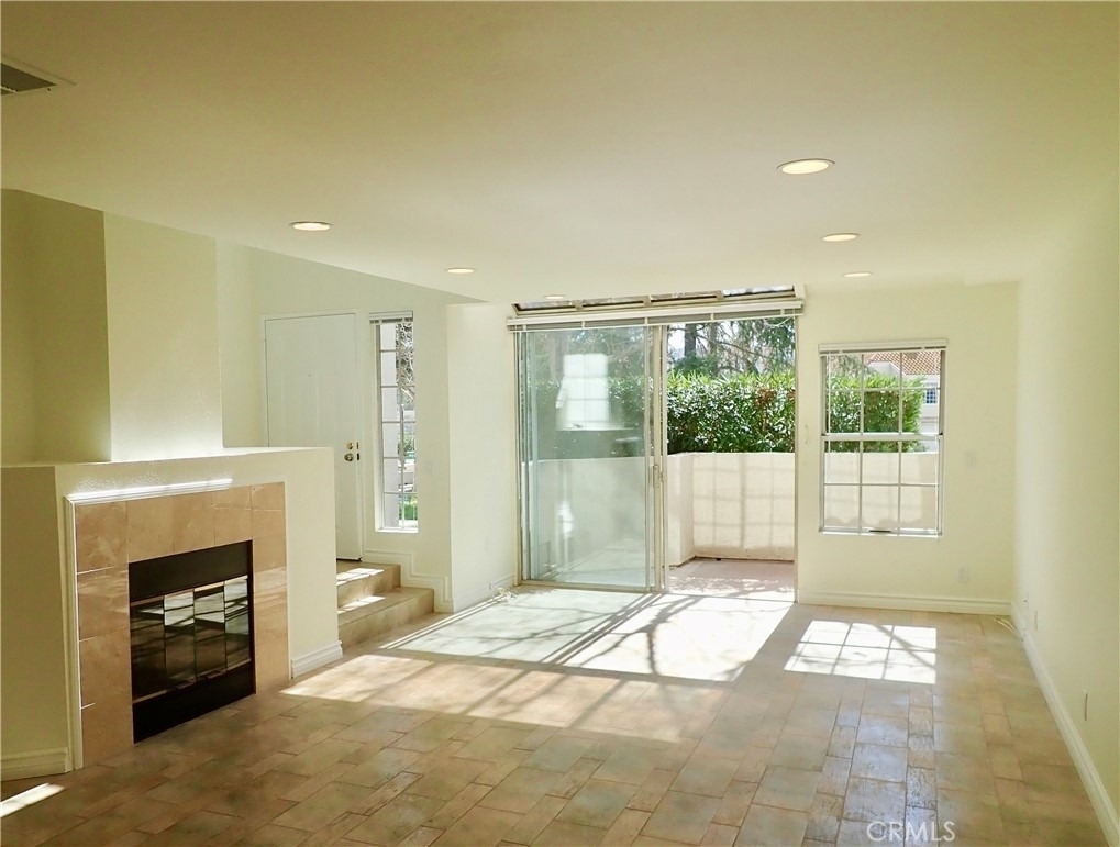 4240 Lost Hills - Photo 2