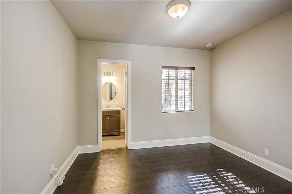 6515 Baird Avenue - Photo 18