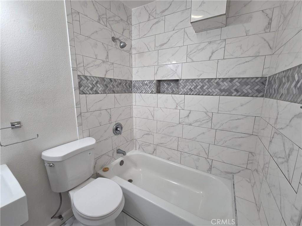 1923 E 6th Street - Photo 10