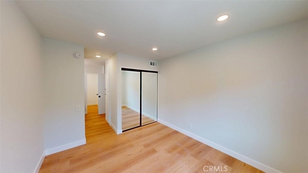 5460 White Oak Avenue - Photo 4