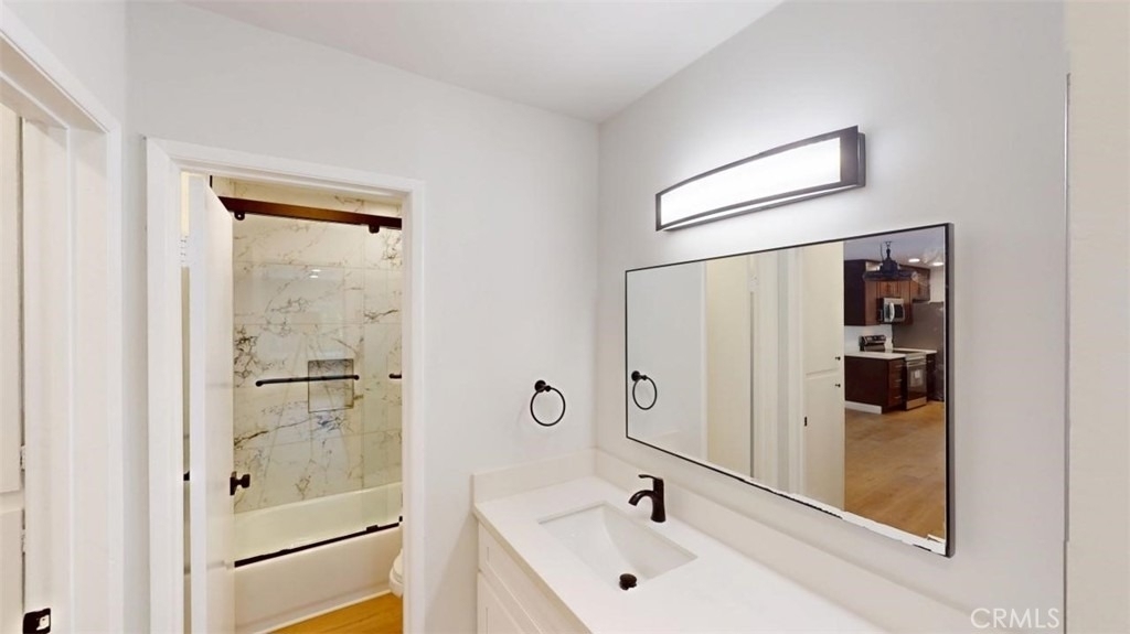 5460 White Oak Avenue - Photo 5
