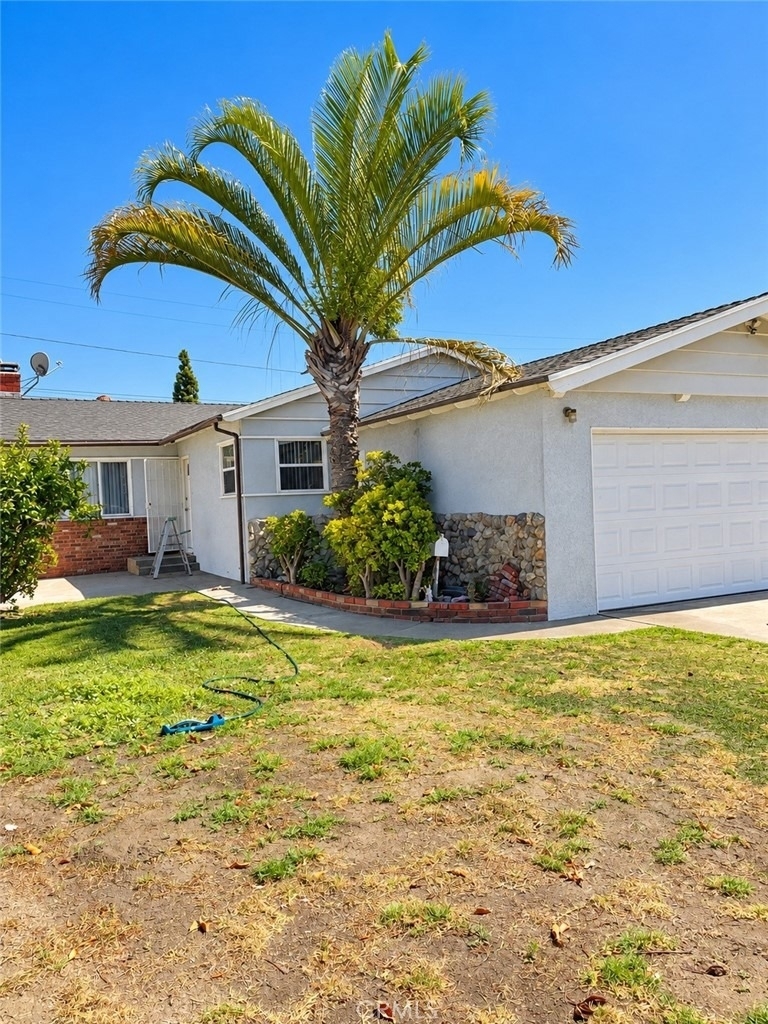 15516 Dartmoor Avenue - Photo 1
