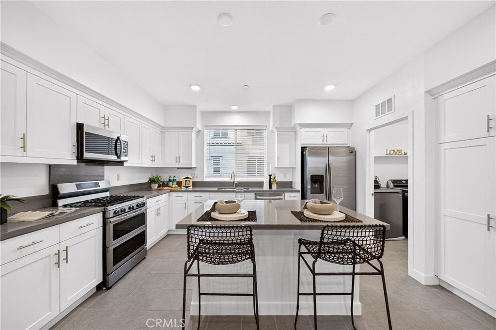 249 N. Magnolia Ave. - Photo 5