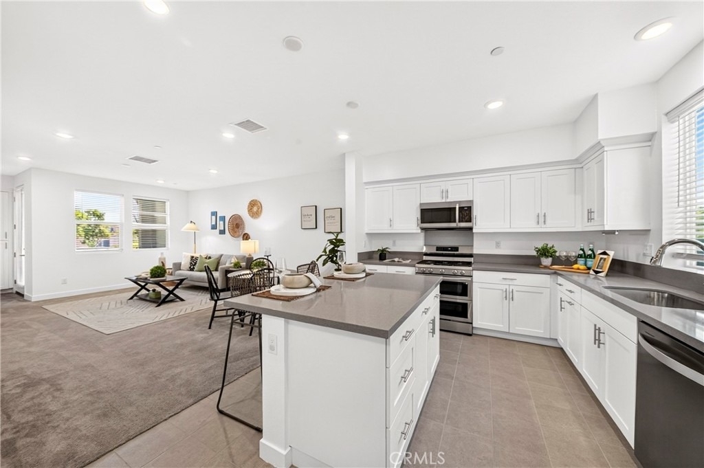 249 N. Magnolia Ave. - Photo 7