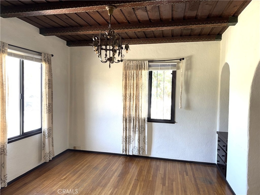 517 Roswell Avenue - Photo 4