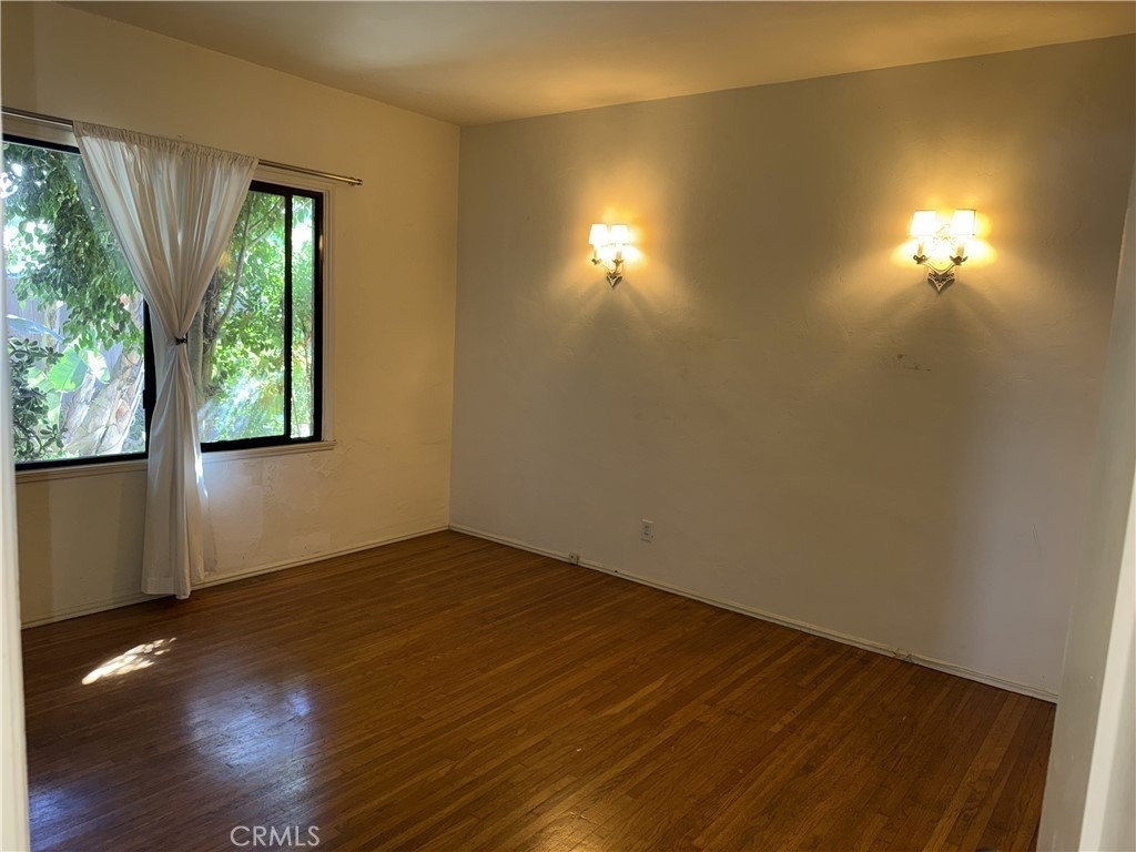 517 Roswell Avenue - Photo 20
