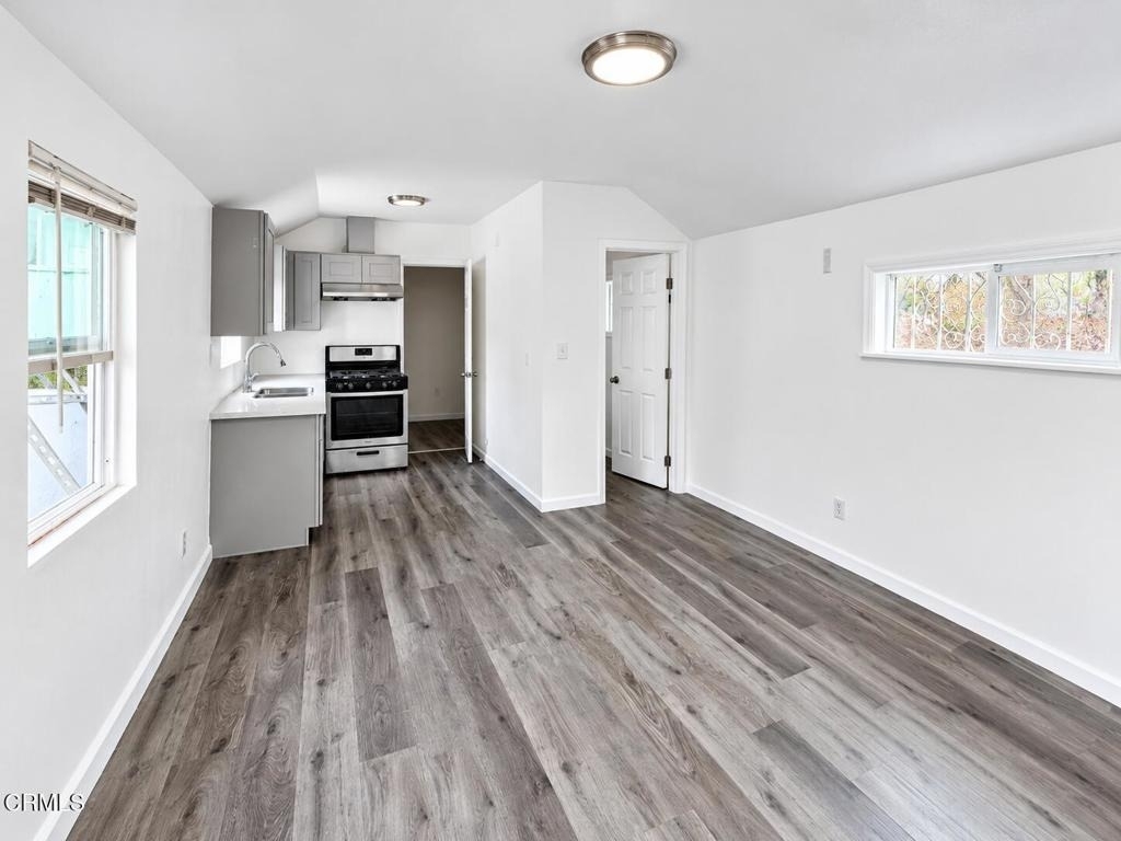 410 S Avenue 20 - Photo 2