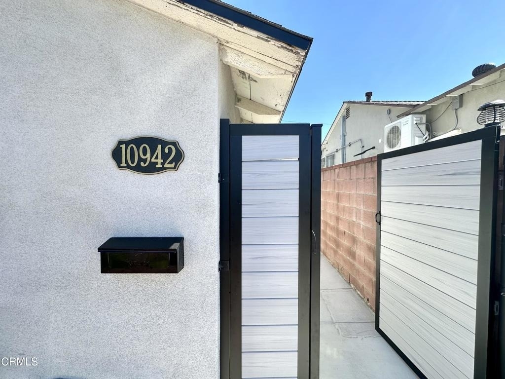 10942 Nassau Avenue - Photo 10