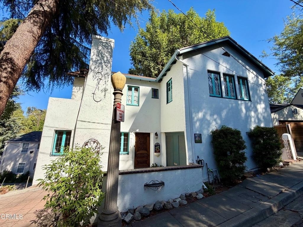 708 Bonita Drive - Photo 0