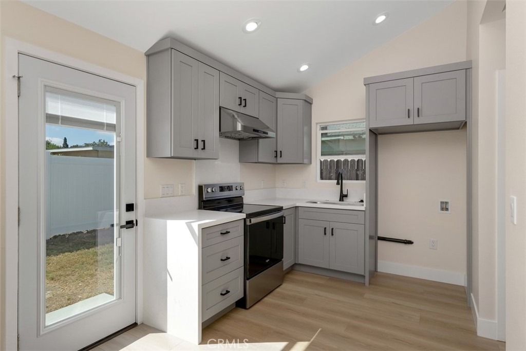 325 N Lee - Photo 7