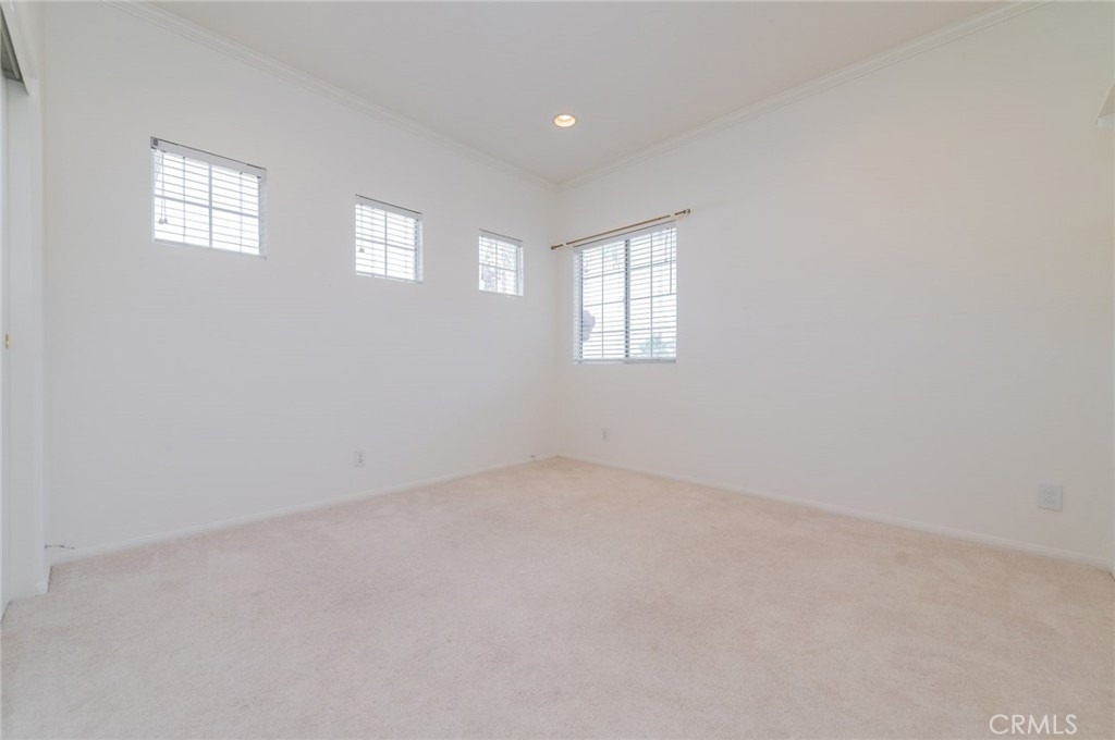 22661 White Oaks - Photo 37