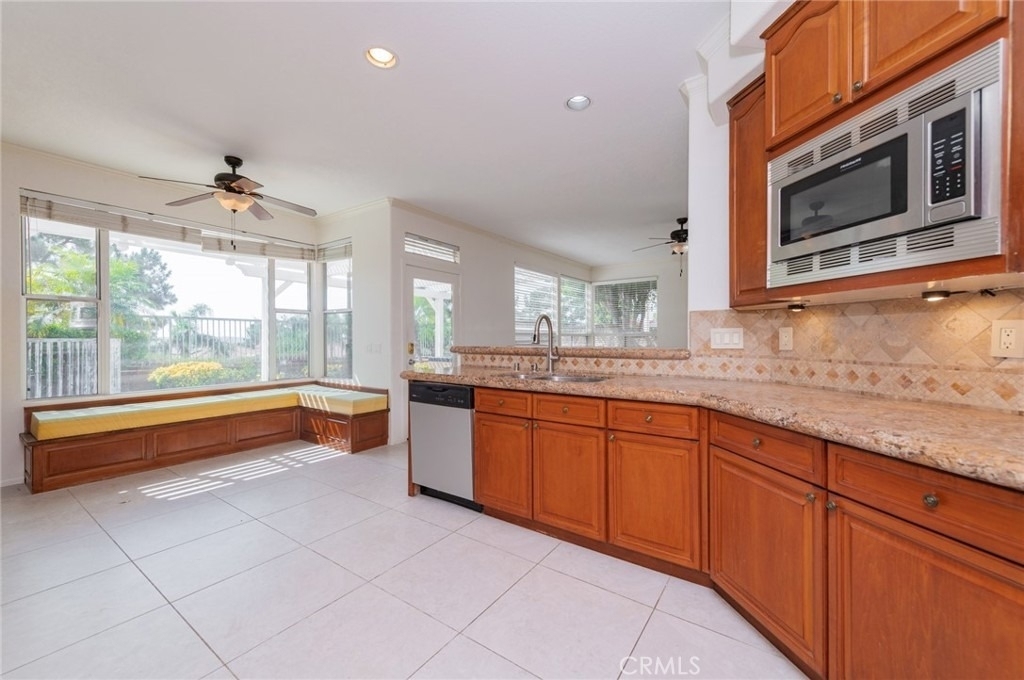 22661 White Oaks - Photo 16