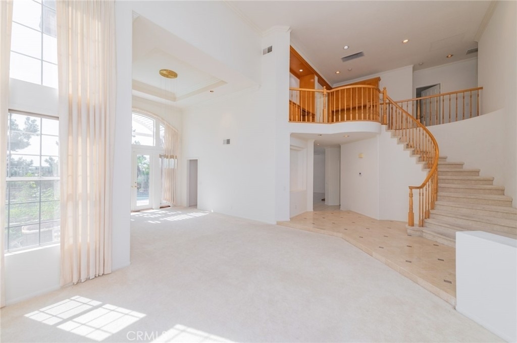 22661 White Oaks - Photo 7