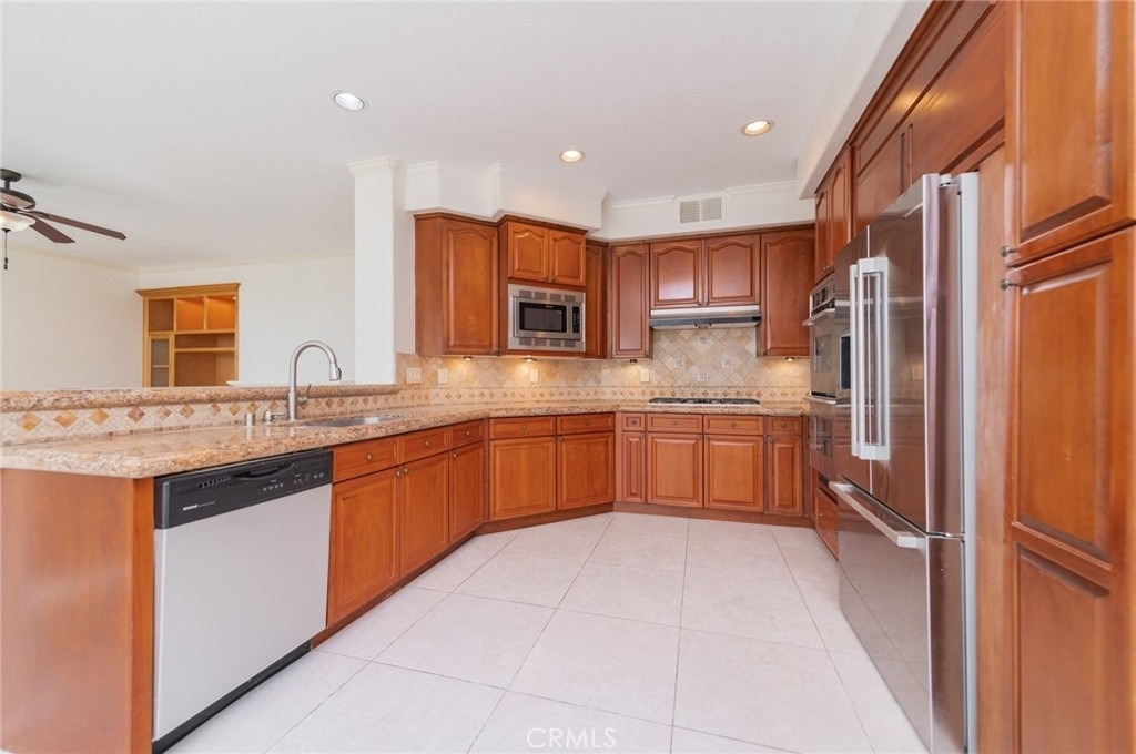 22661 White Oaks - Photo 14