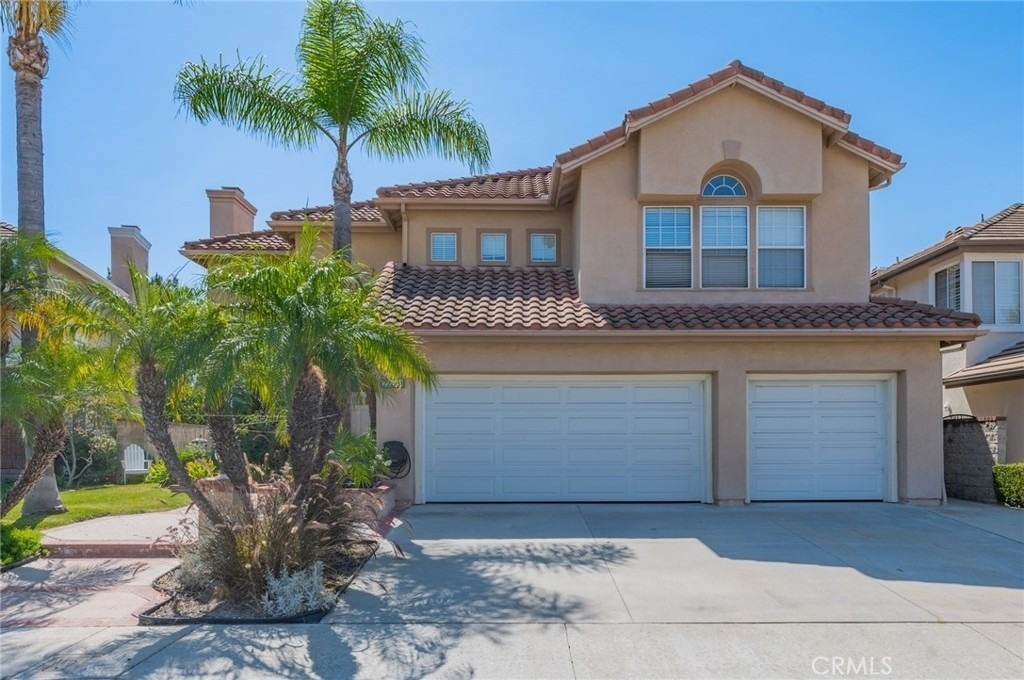22661 White Oaks - Photo 1