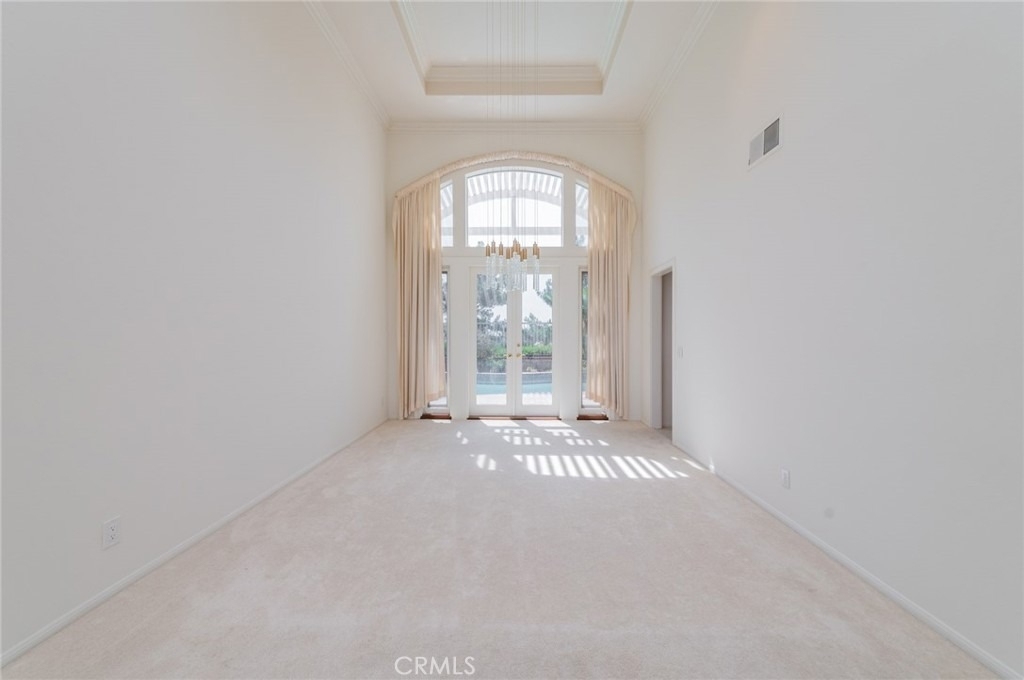 22661 White Oaks - Photo 6