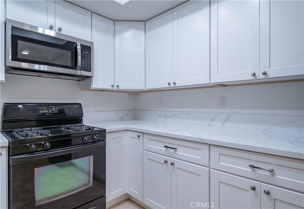 24505 Mozer - Photo 9