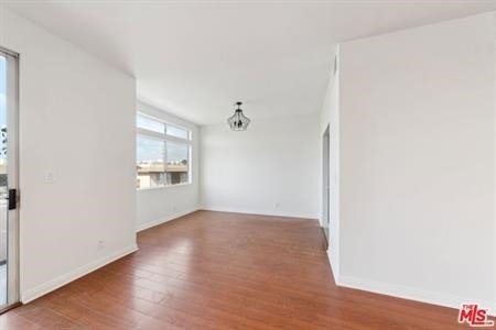 1508 Greenfield Avenue - Photo 2