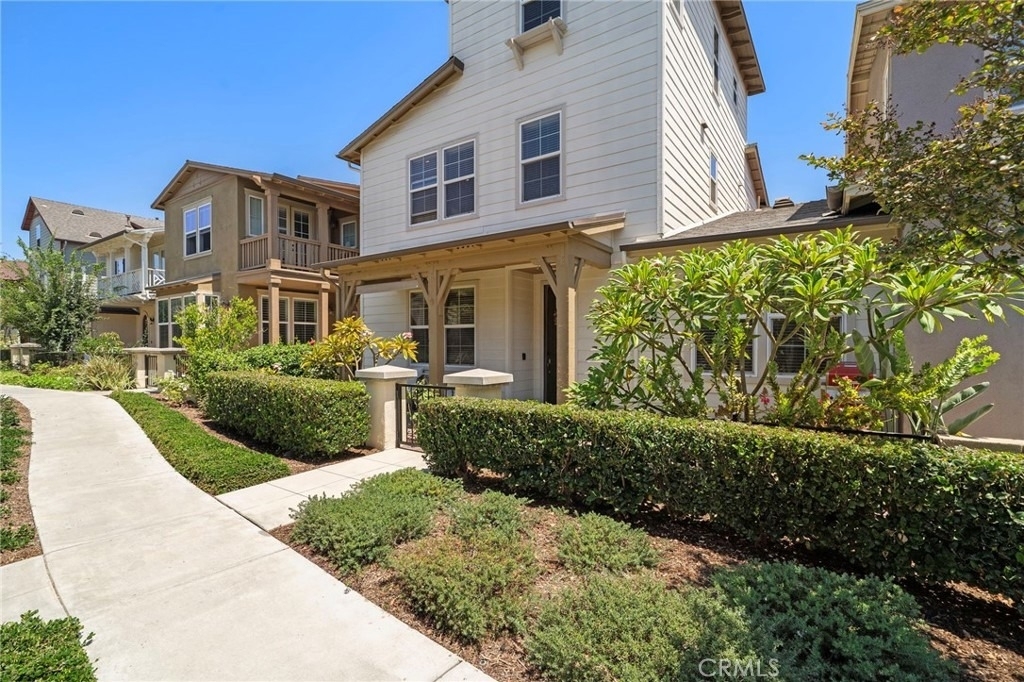 221 Landmark - Photo 3