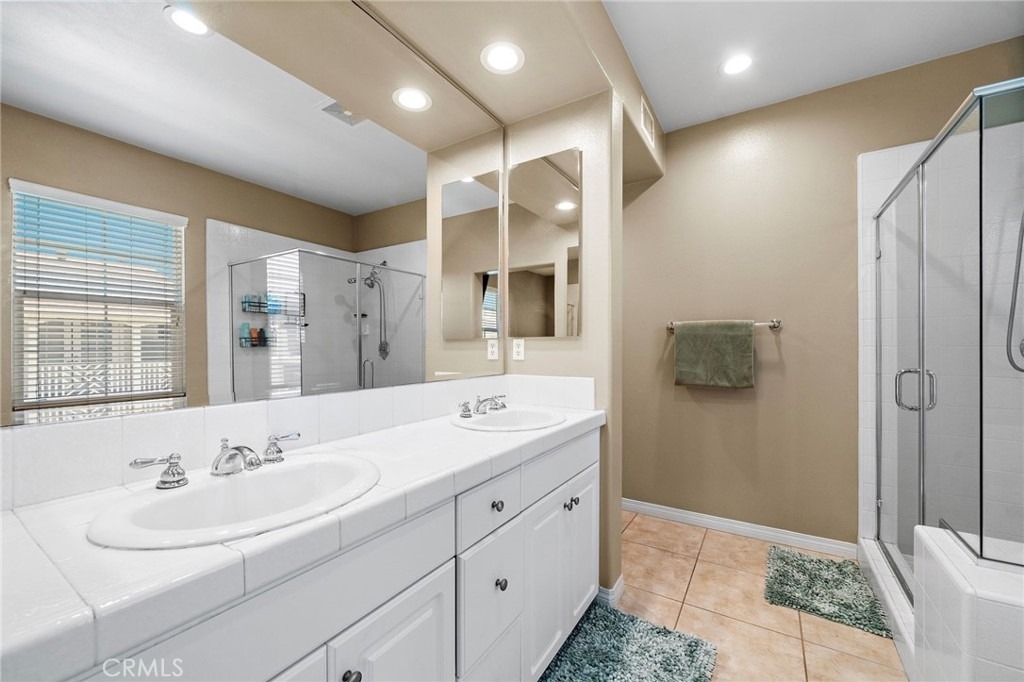 221 Landmark - Photo 26