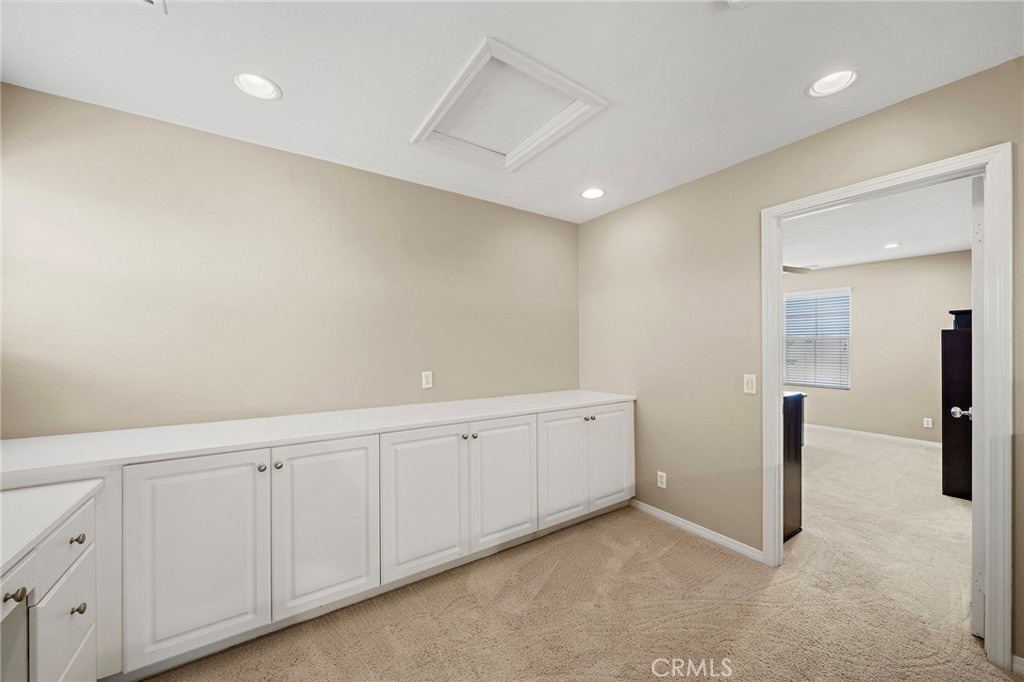 221 Landmark - Photo 29