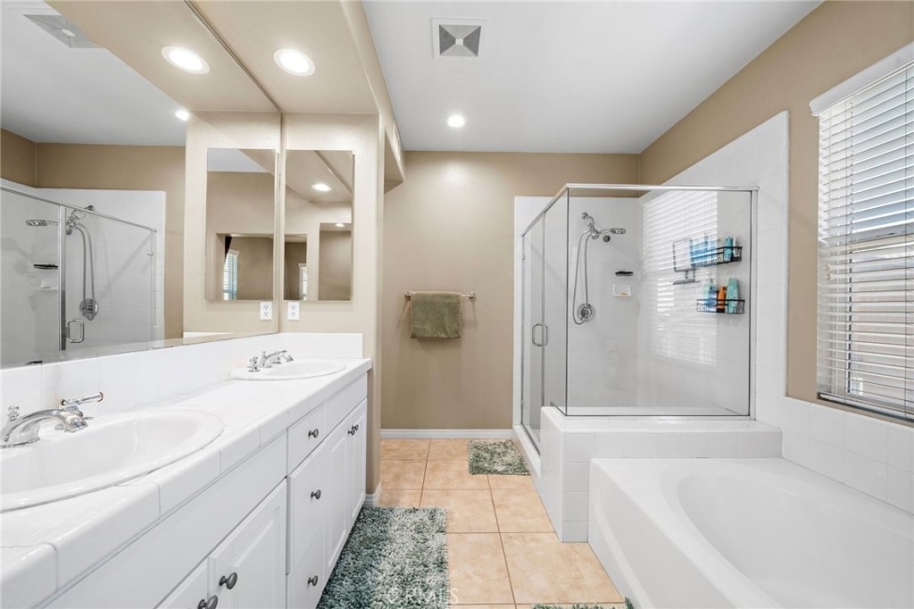 221 Landmark - Photo 25