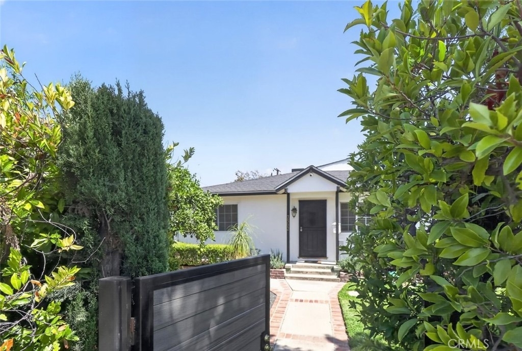 7502 Farmdale Avenue - Photo 4