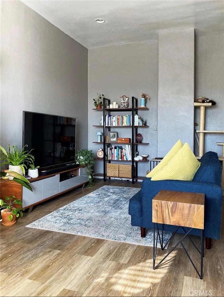 1441 Pleasant - Photo 3