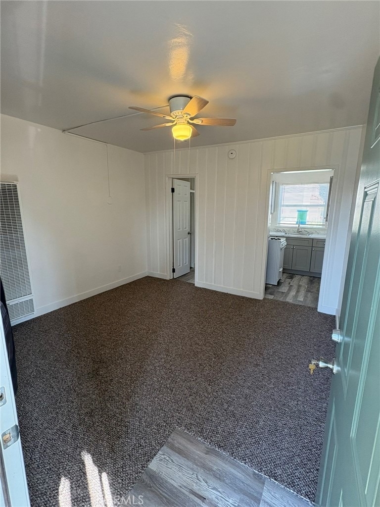 530 W 21st - Photo 1