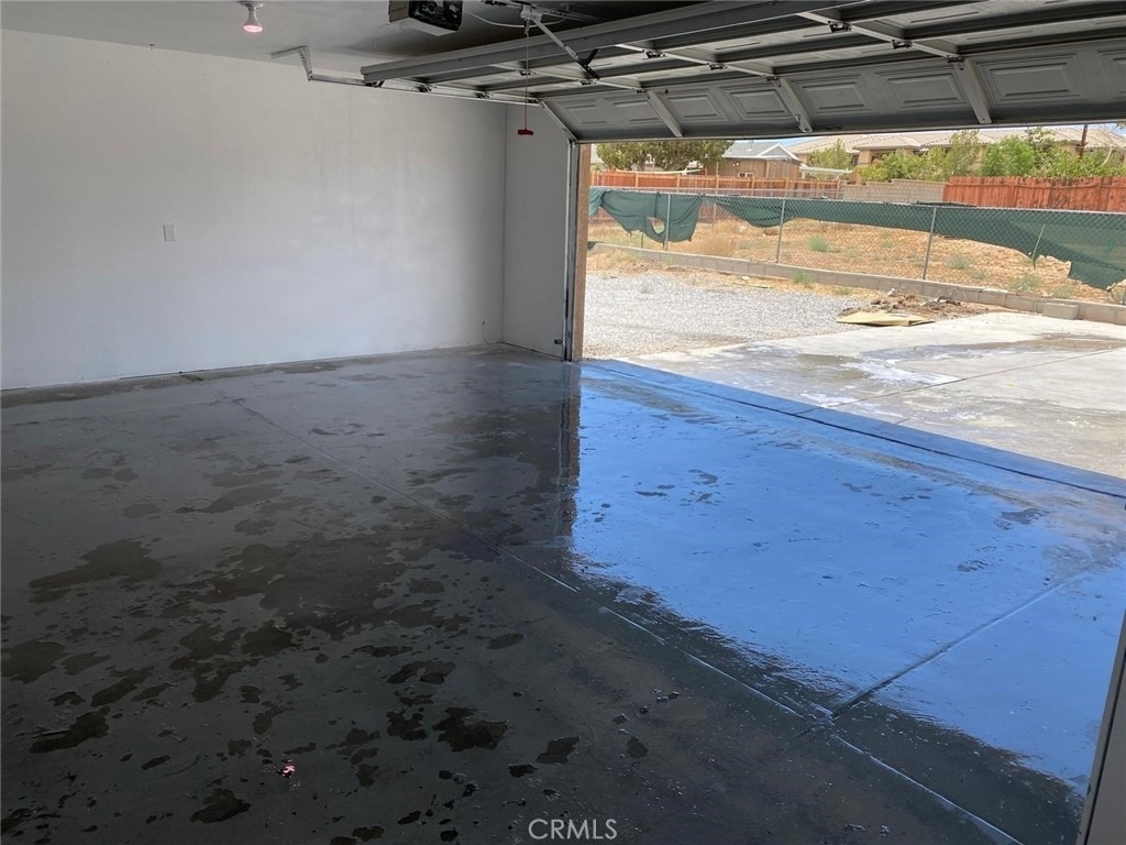 15921 Pine St. - Photo 10