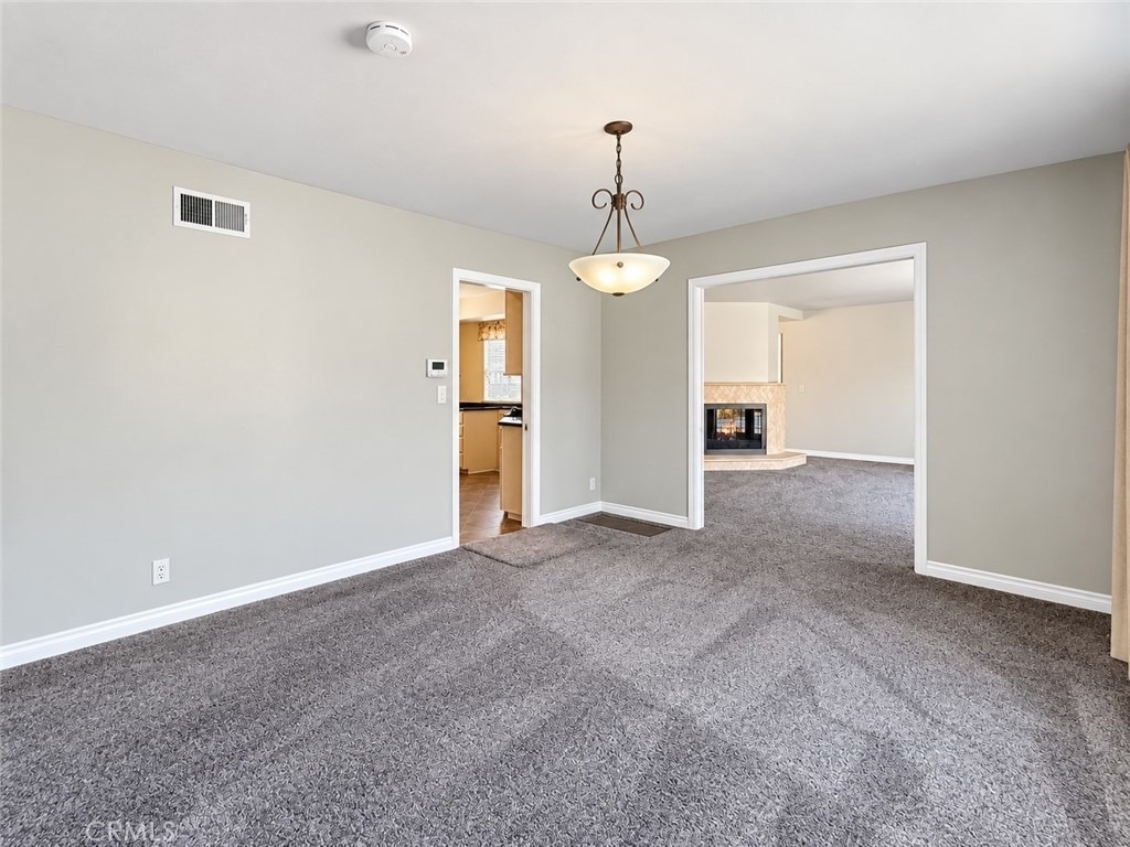 719 E Bennett Avenue - Photo 8