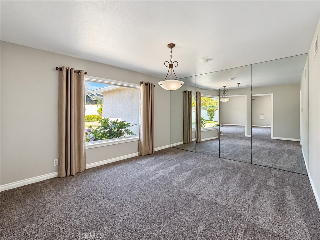 719 E Bennett Avenue - Photo 7