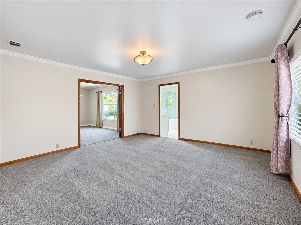 719 E Bennett Avenue - Photo 10