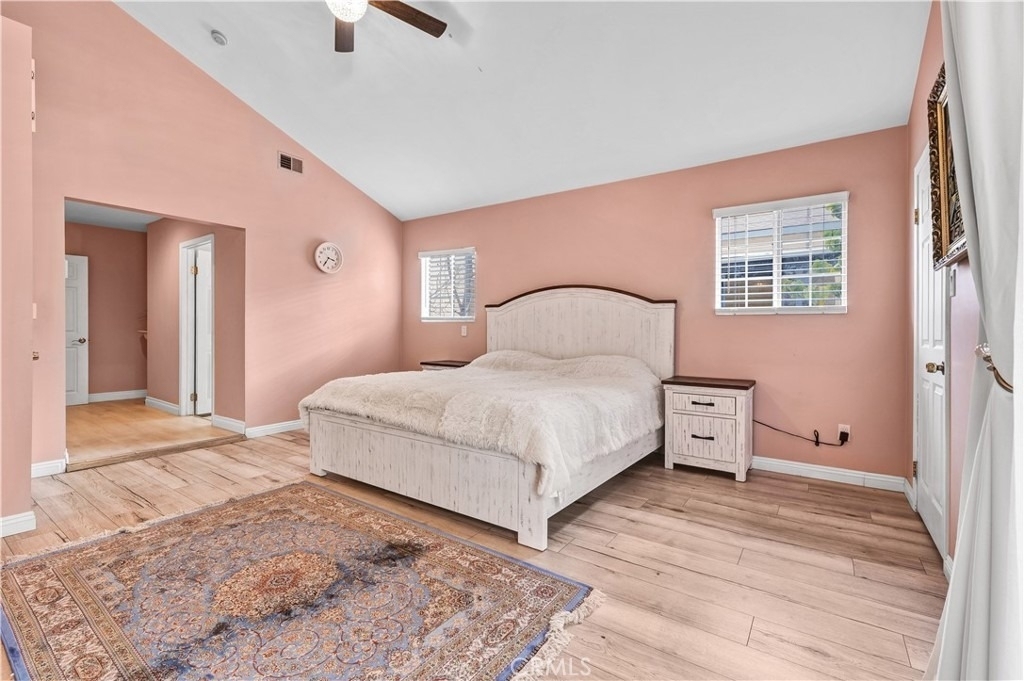 4919 Newcastle Avenue - Photo 21
