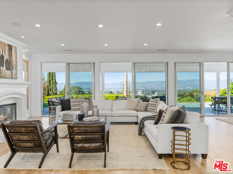 16053 Sabana Lane - Photo 7