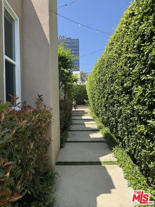 9001 Phyllis Avenue - Photo 17