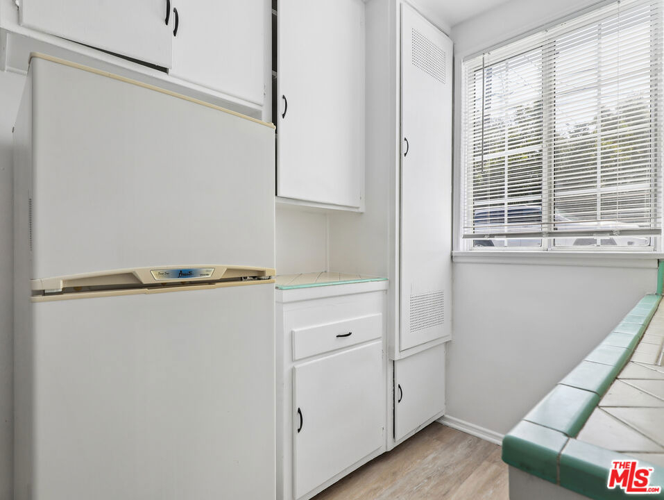 4010 Los Feliz Boulevard - Photo 9