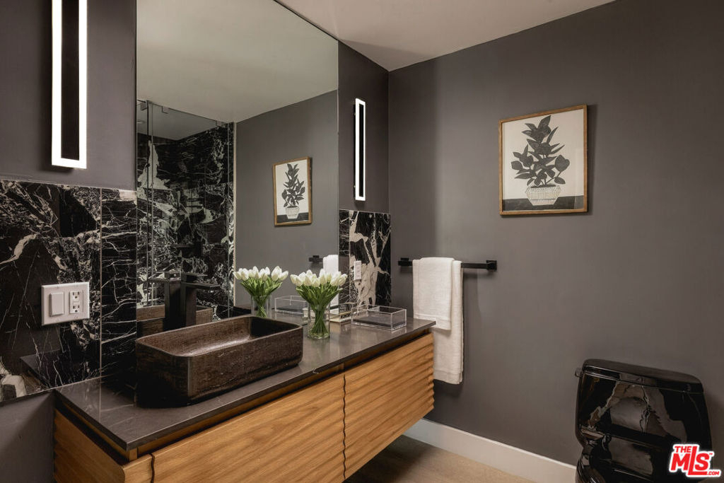 344 Arno Way - Photo 15